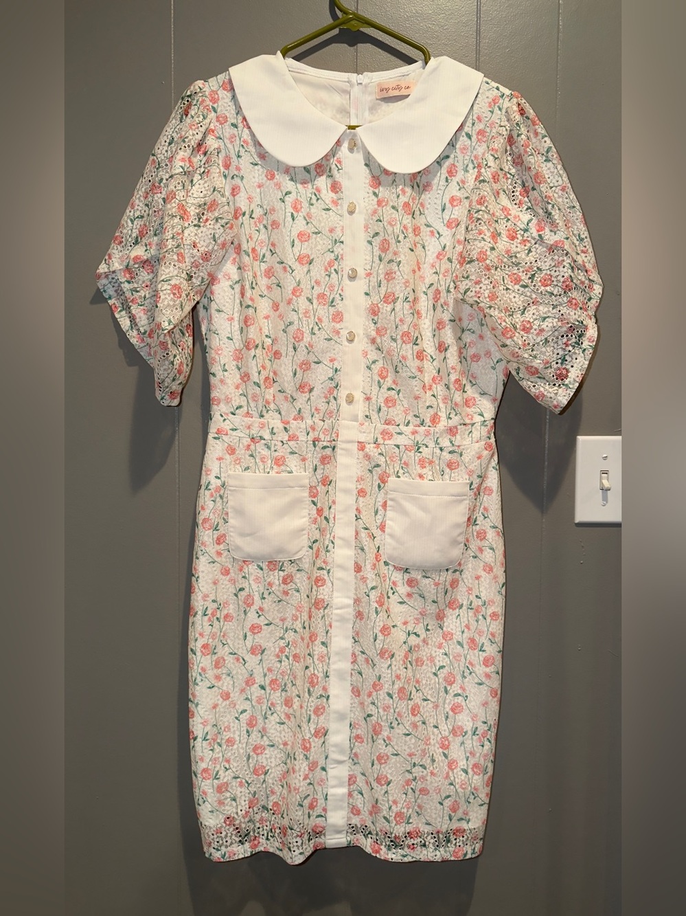 Ivy City Co. White Eyelet Floral Dress with Peter Pan Collar - Size M